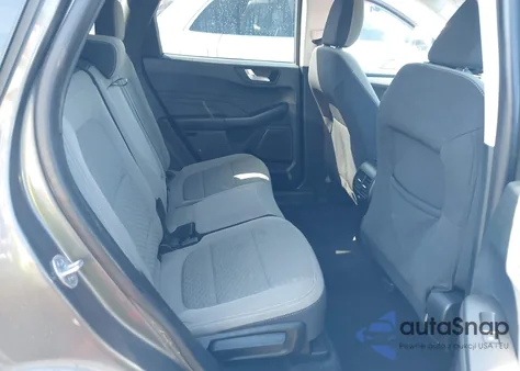 2021 Ford Escape Se Hybrid z USA, uszkodzony, nr VIN 1FMCU9BZ3MUB03828